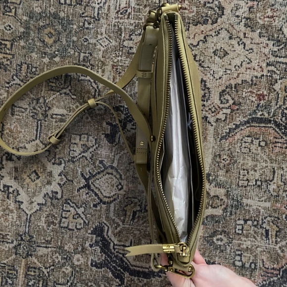 NWT Madewell Transport Crossbody Bag - Picture 3 of 3